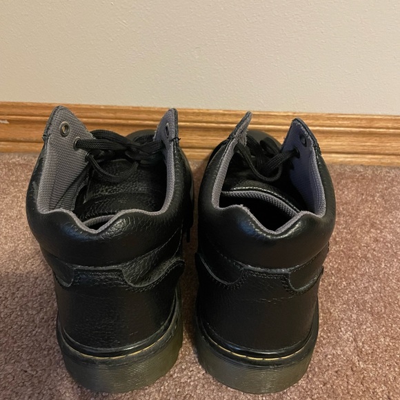 Men’s Doc Martens boots. - Picture 4 of 8